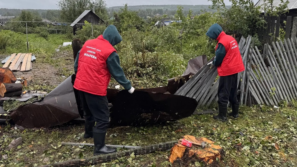 Волонтеры Алексея Вихарева помогают Кушве и Нижним Сергам после ударов стихии